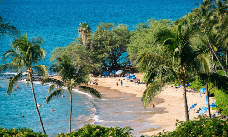 BEST PLACES TO VISIT IN APRIL (TOP 10)